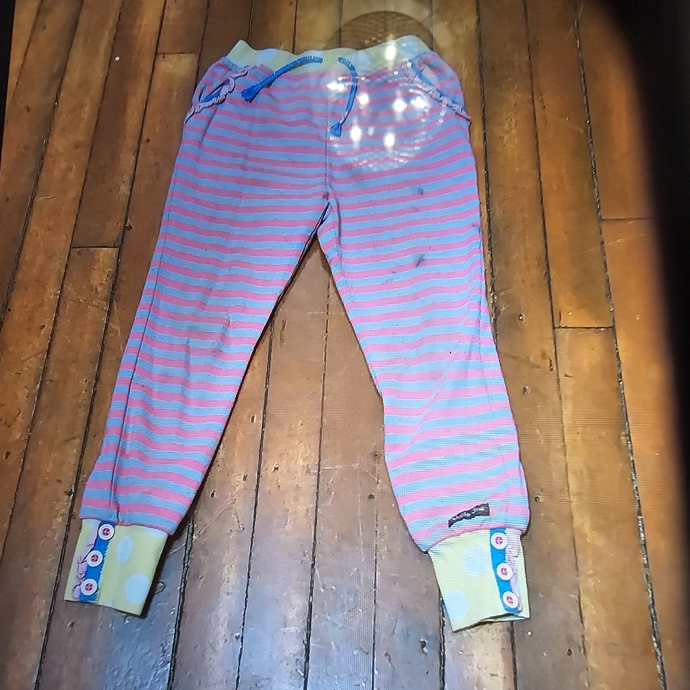 Matilda James went pants a couple stings